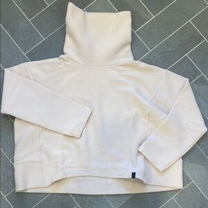 Varley sweatshirt.   Sz Sm. Cream color